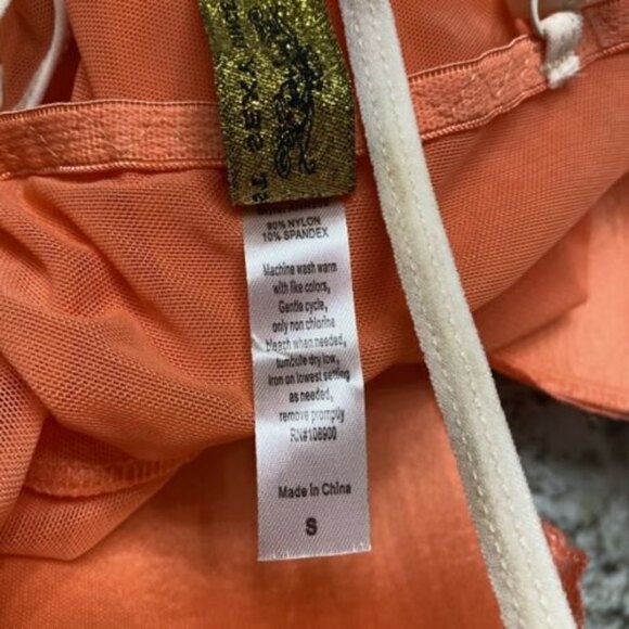 New Just Sexy Lingerie Woman's Chemise and Thong Small Peach - Picture 5 of 5